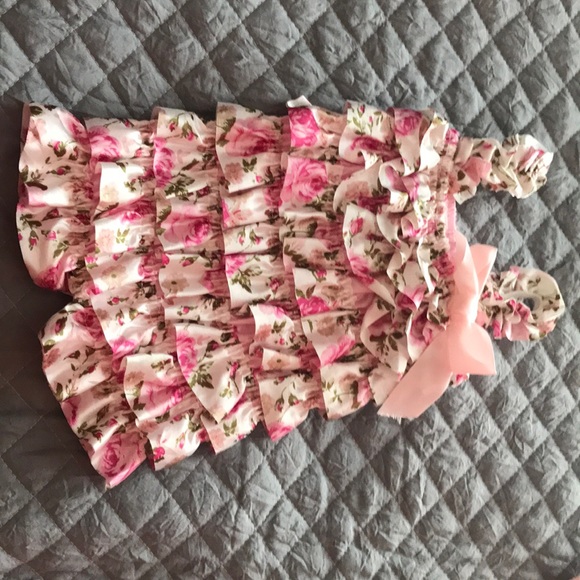 Baby dresses - Picture 4 of 5